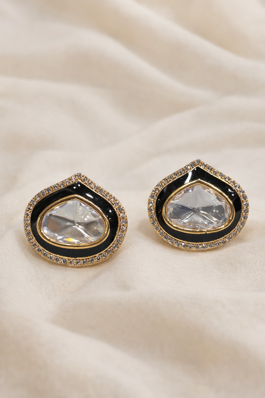 Elegant Teardrop Sparkle ✨ | Timeless Black & Gold Charm